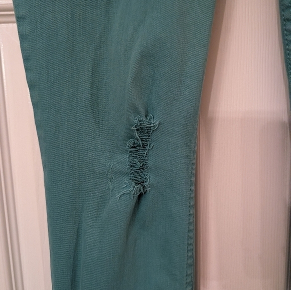 LEVI'S 524 Too Super low Distressed Jeans - Picture 4 of 14